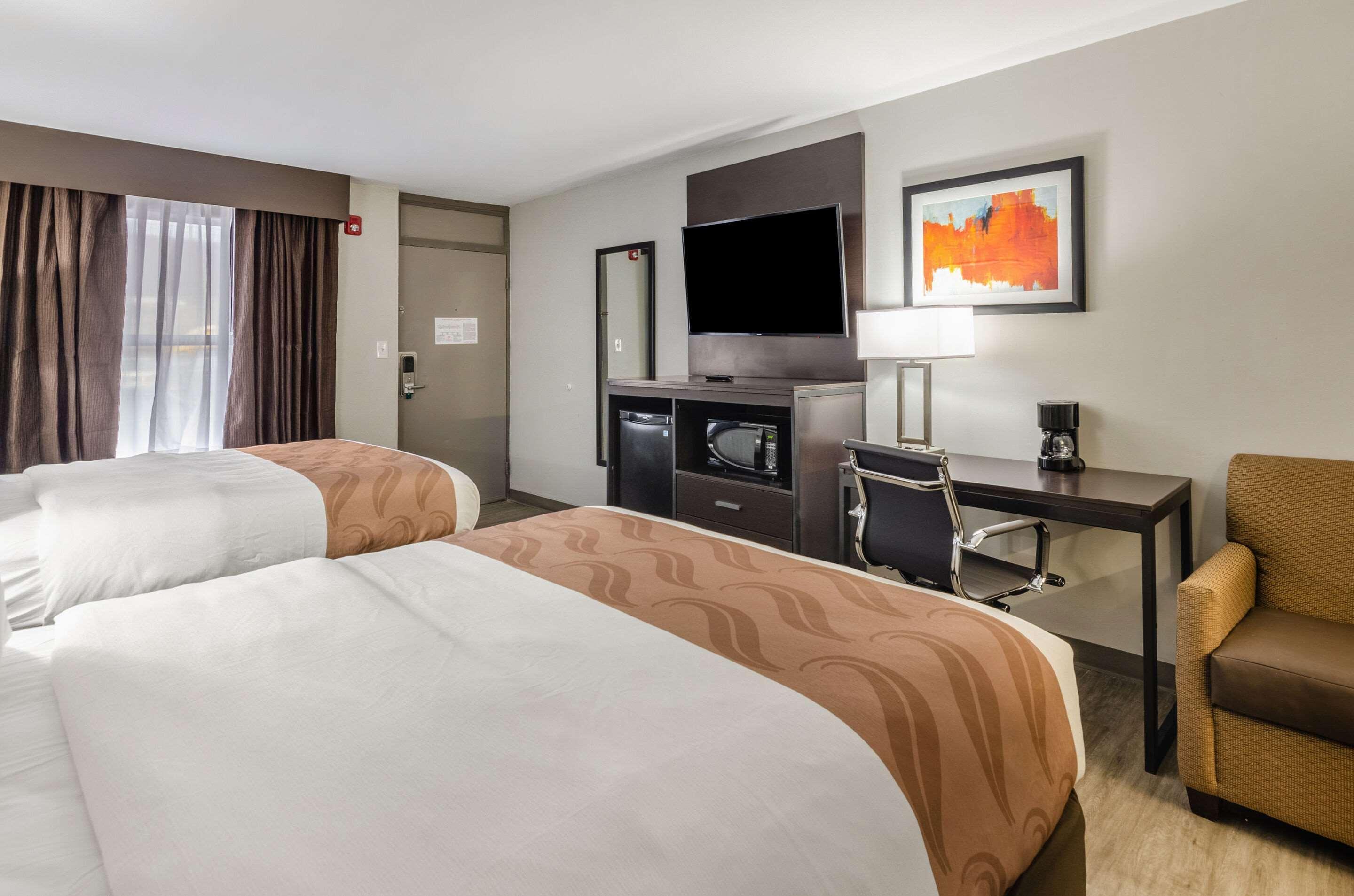 Quality Inn 2*